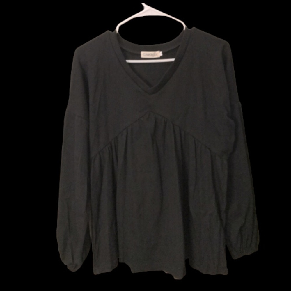 CLARISBELLE Casual V-neck Long Sleeve Flowy Black Blouse